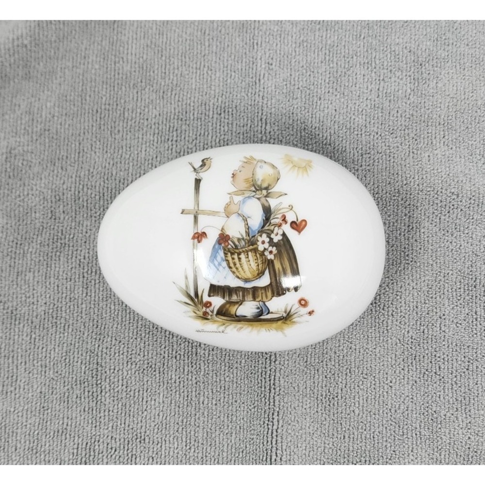 Vtg Sister Berta Hummel Original Porcelain Egg Shape Trinket/Jewelry Box